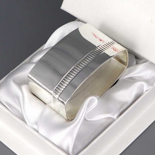 Lien De Serviette Argent Godrons Daniel Cregut | Cadeaux de Famille Lien De Serviette Argent Godrons Daniel Cregut