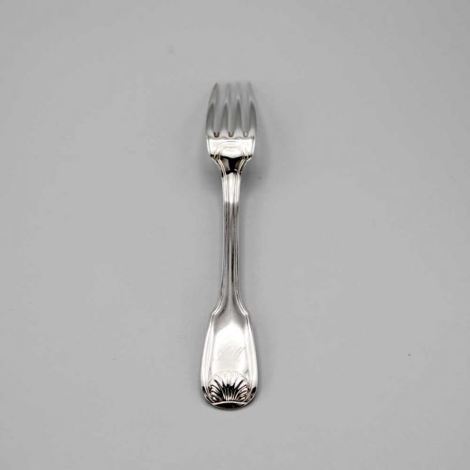 Aubry Cadoret Fourchette Bebe Metal Argente Louis Xiv Coquille Plate 2